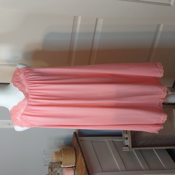 Vintage Shadowline Peignoir Set Peachy Pink Size Medium - Picture 7 of 13